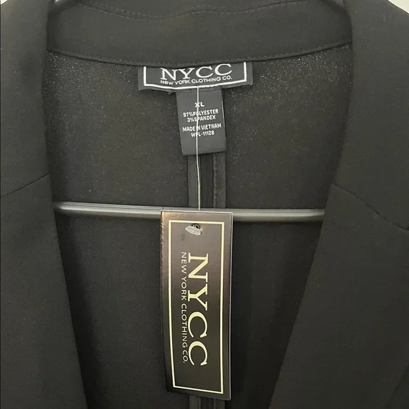 NYCC Black Cropped Blazer Jacket Gold Chain Detail Dressy Chic Size XL - Picture 2 of 9